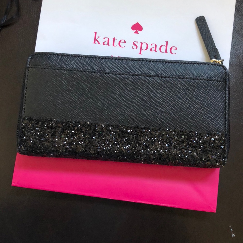 Kate Spade Wallet - Picture 4 of 8